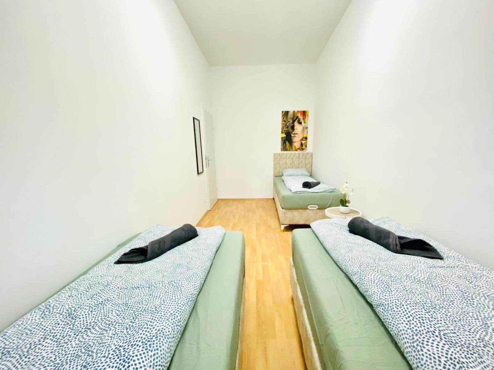 Bright 5Br Shared Apartment W Great Transport Link 비엔나 외부 사진
