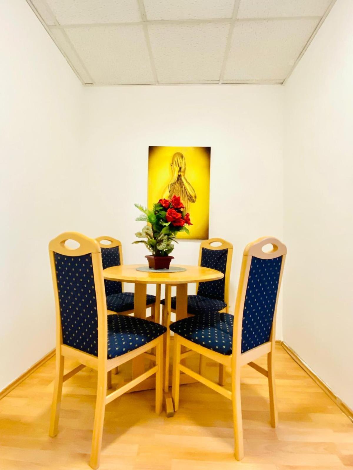 Bright 5Br Shared Apartment W Great Transport Link 비엔나 외부 사진