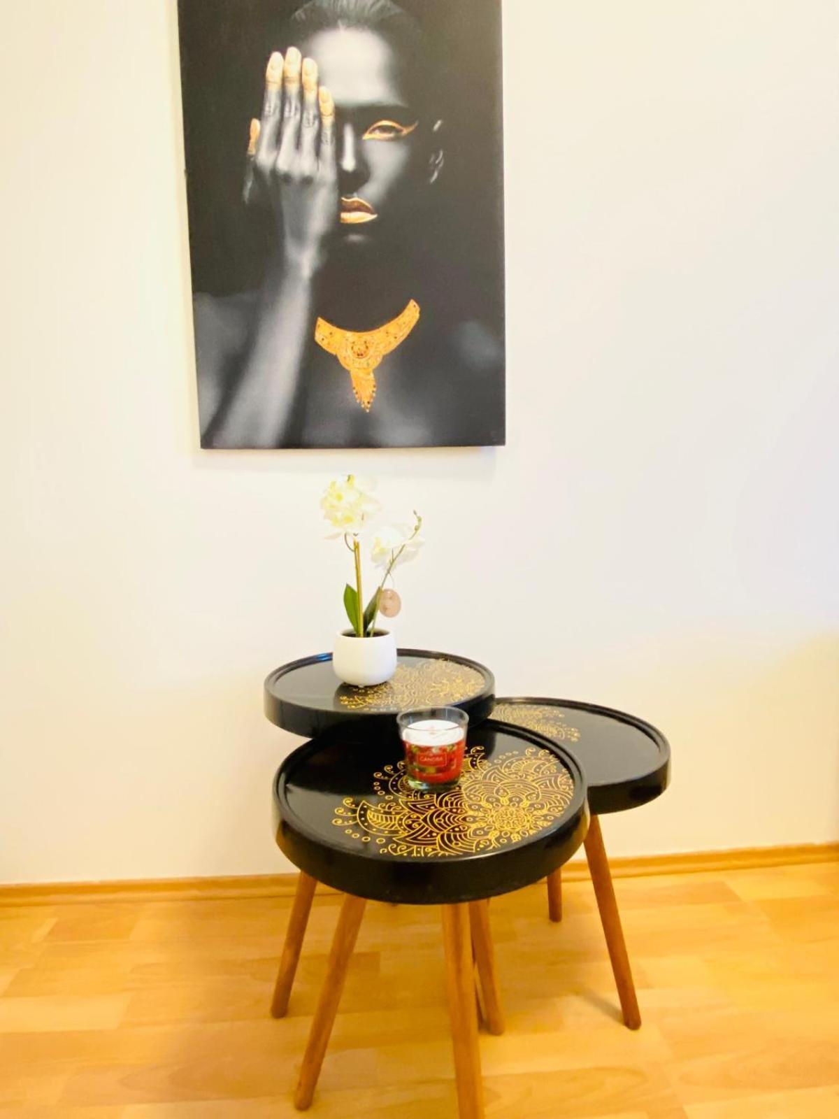 Bright 5Br Shared Apartment W Great Transport Link 비엔나 외부 사진