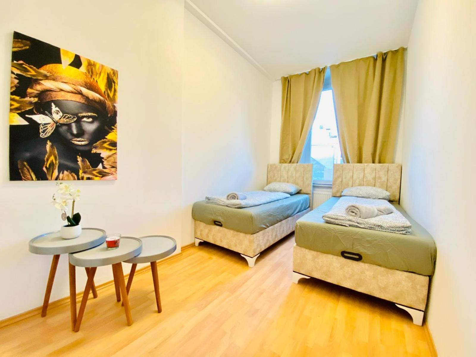Bright 5Br Shared Apartment W Great Transport Link 비엔나 외부 사진