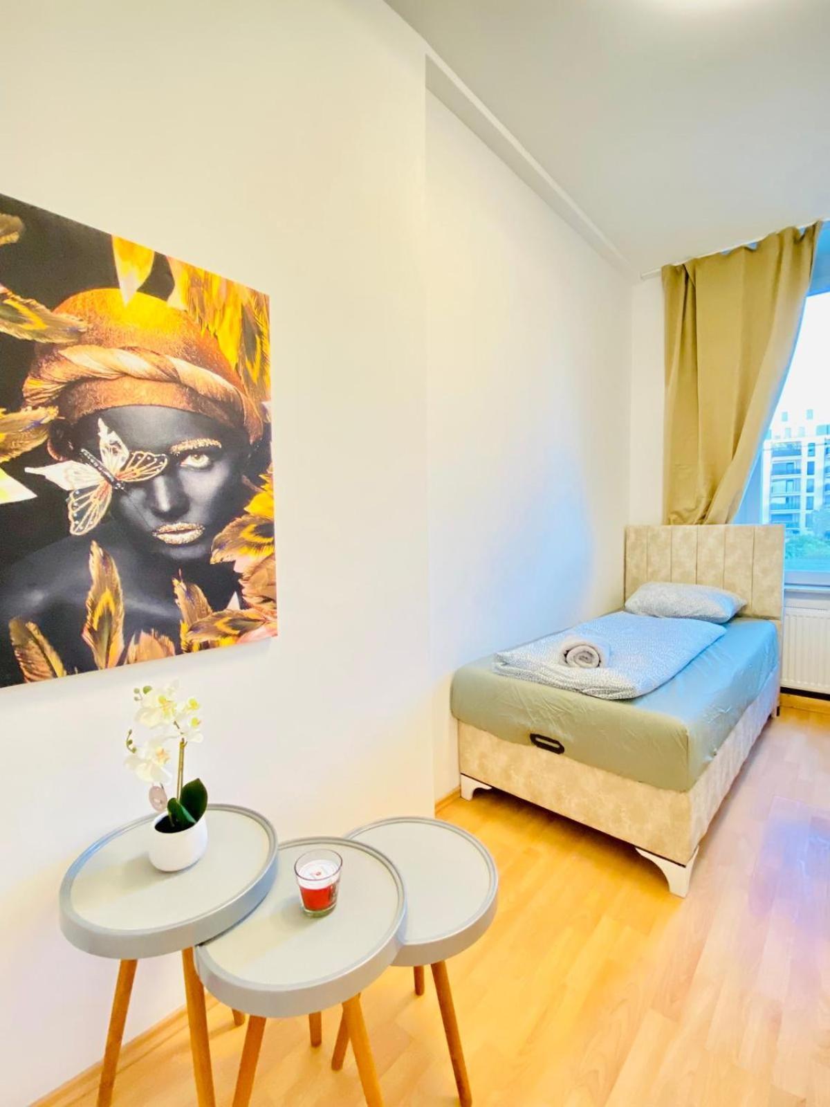 Bright 5Br Shared Apartment W Great Transport Link 비엔나 외부 사진