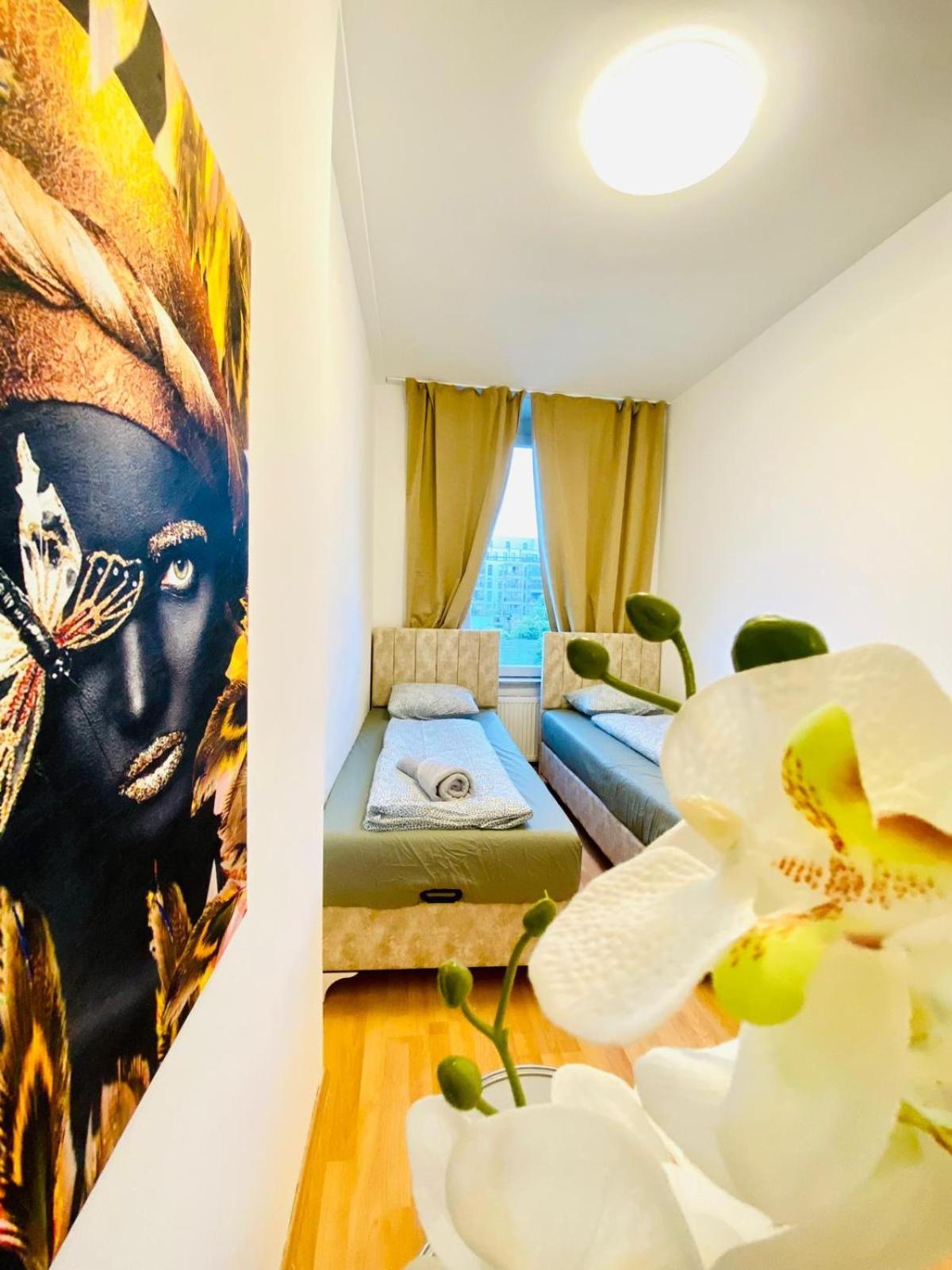 Bright 5Br Shared Apartment W Great Transport Link 비엔나 외부 사진