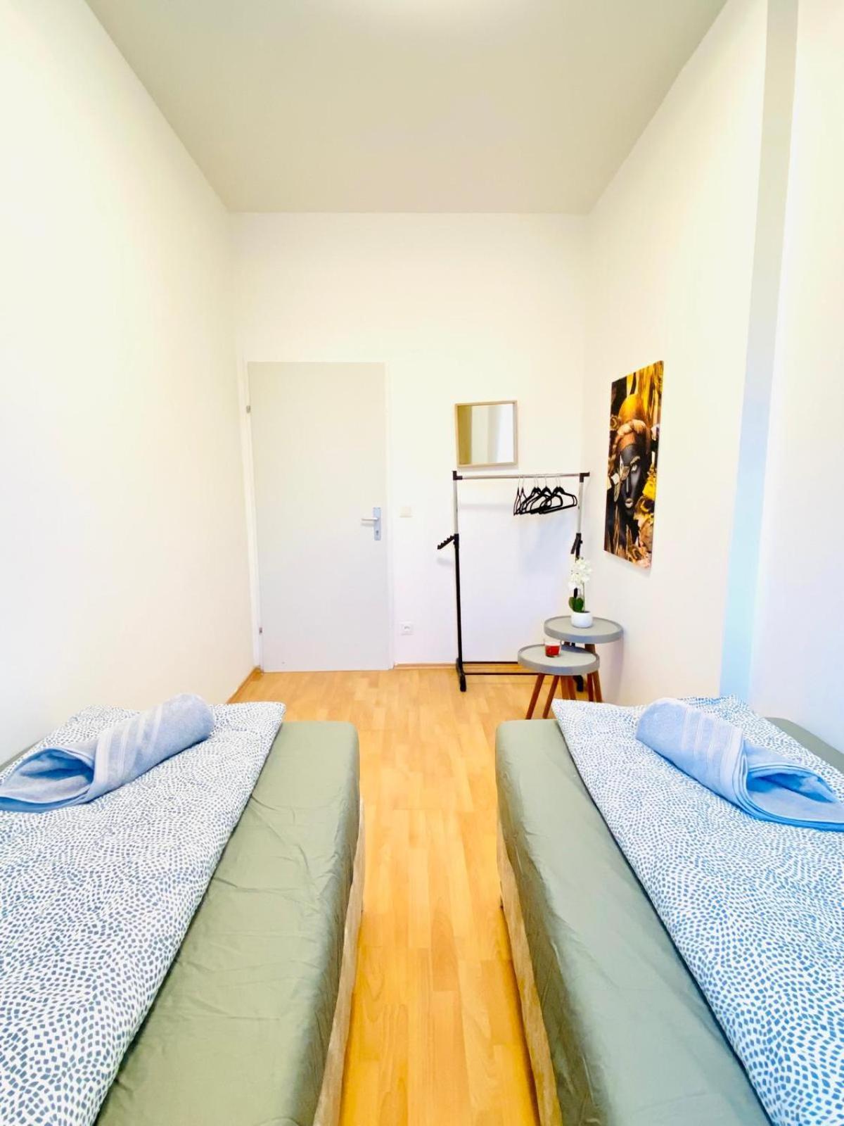 Bright 5Br Shared Apartment W Great Transport Link 비엔나 외부 사진